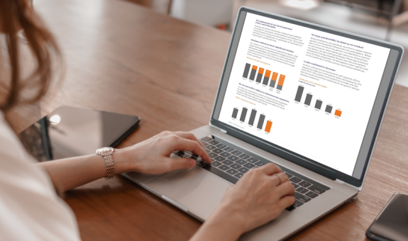 Image of CSR report on screen